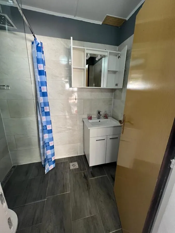 Hukic A2 And A1 Apartment Fazana Croatia